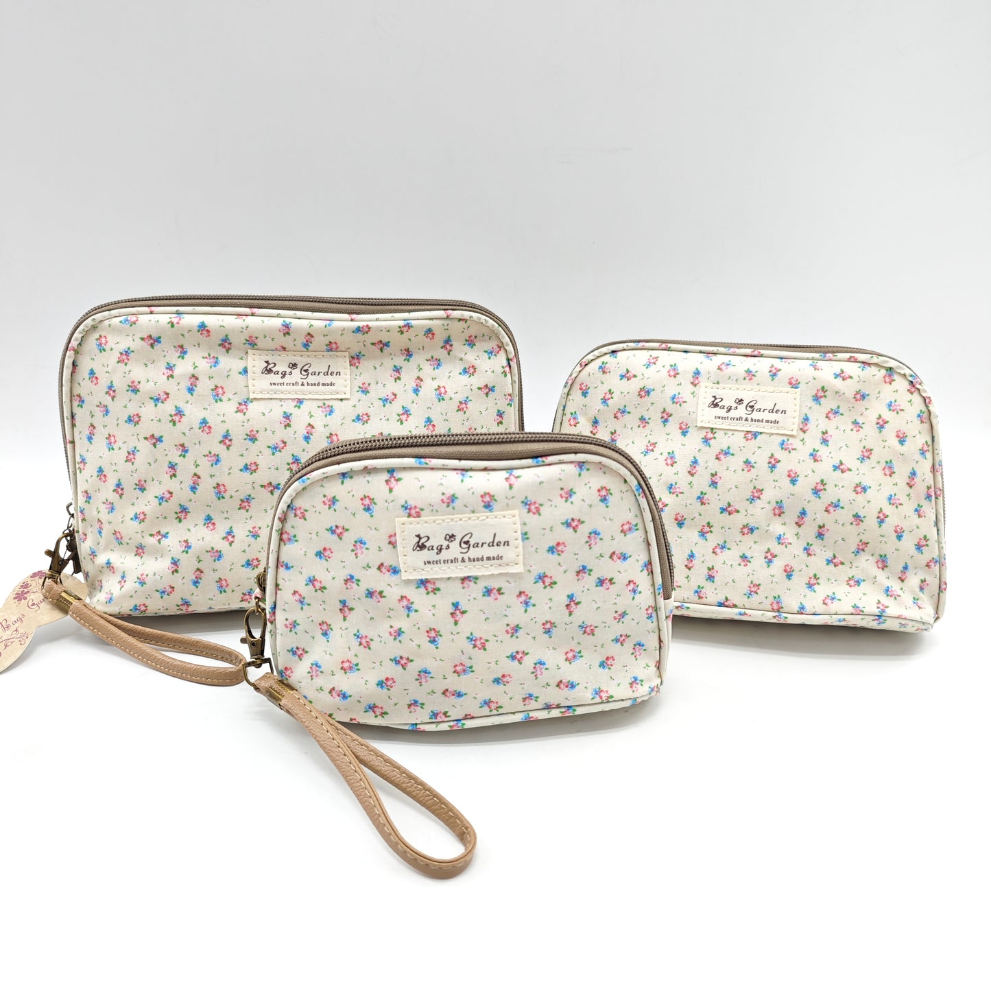 Set of 3 waterproof floral toiletry bags