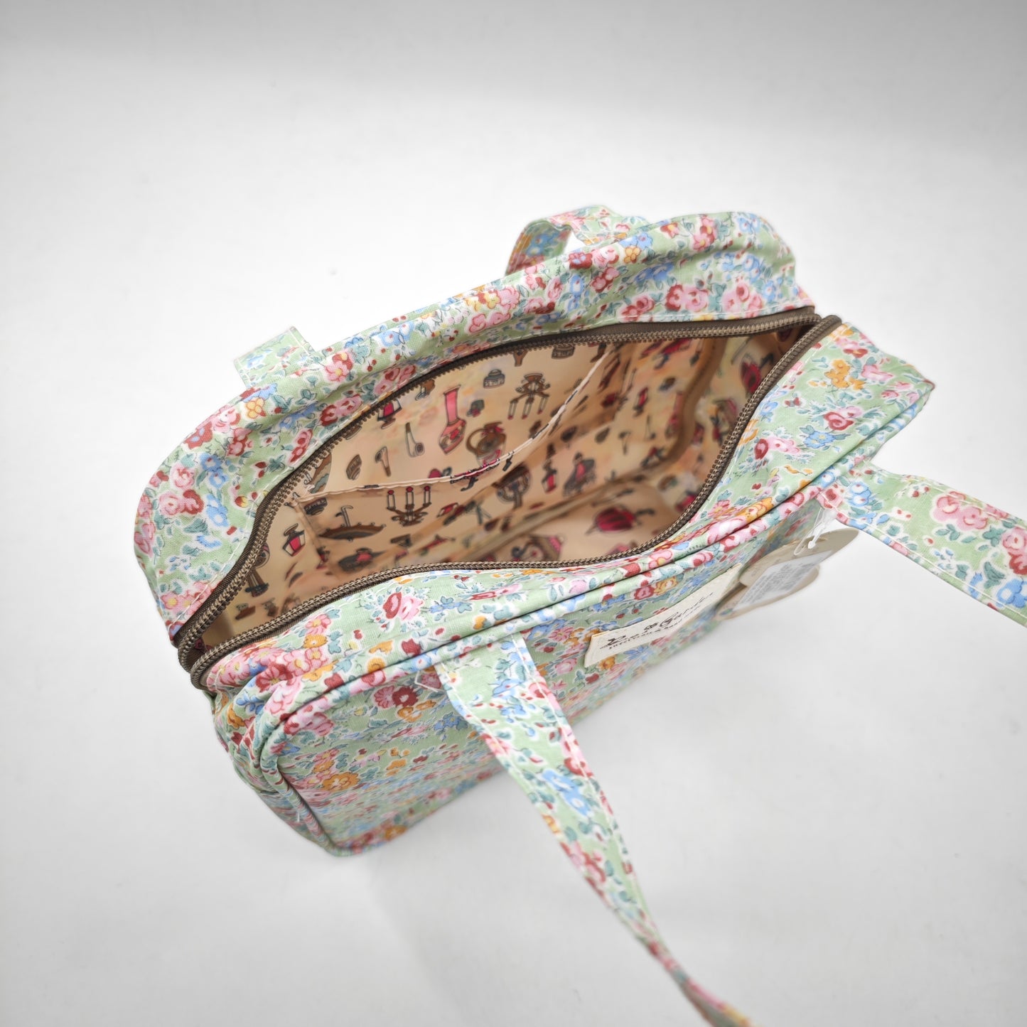 Bolso de mano impermeable con flores – formato cuadrado