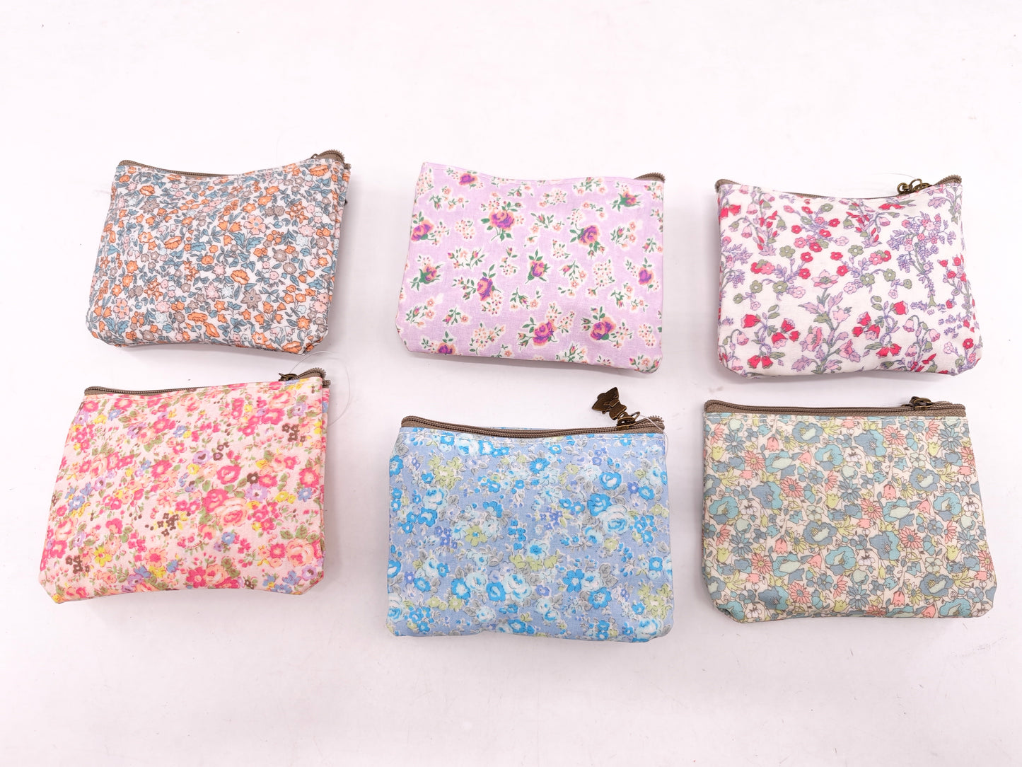 Monedero impermeable de flores