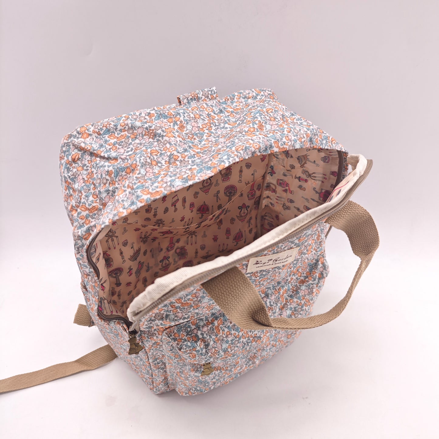 Mochila impermeable de flores
