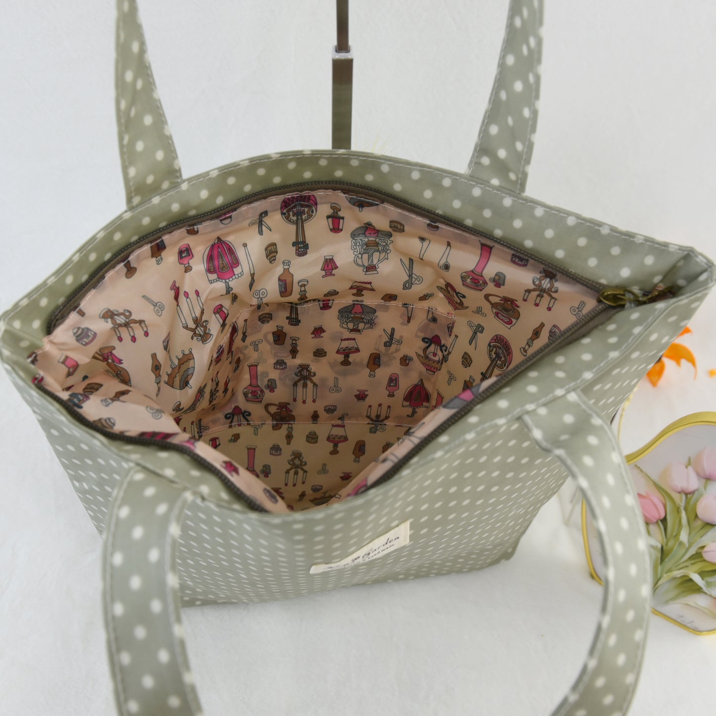 Waterproof polka dot shoulder bag
