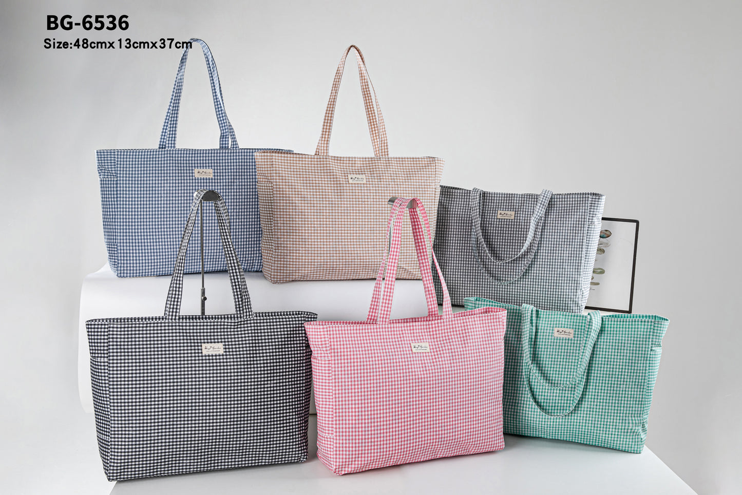 Waterproof gingham beach bag