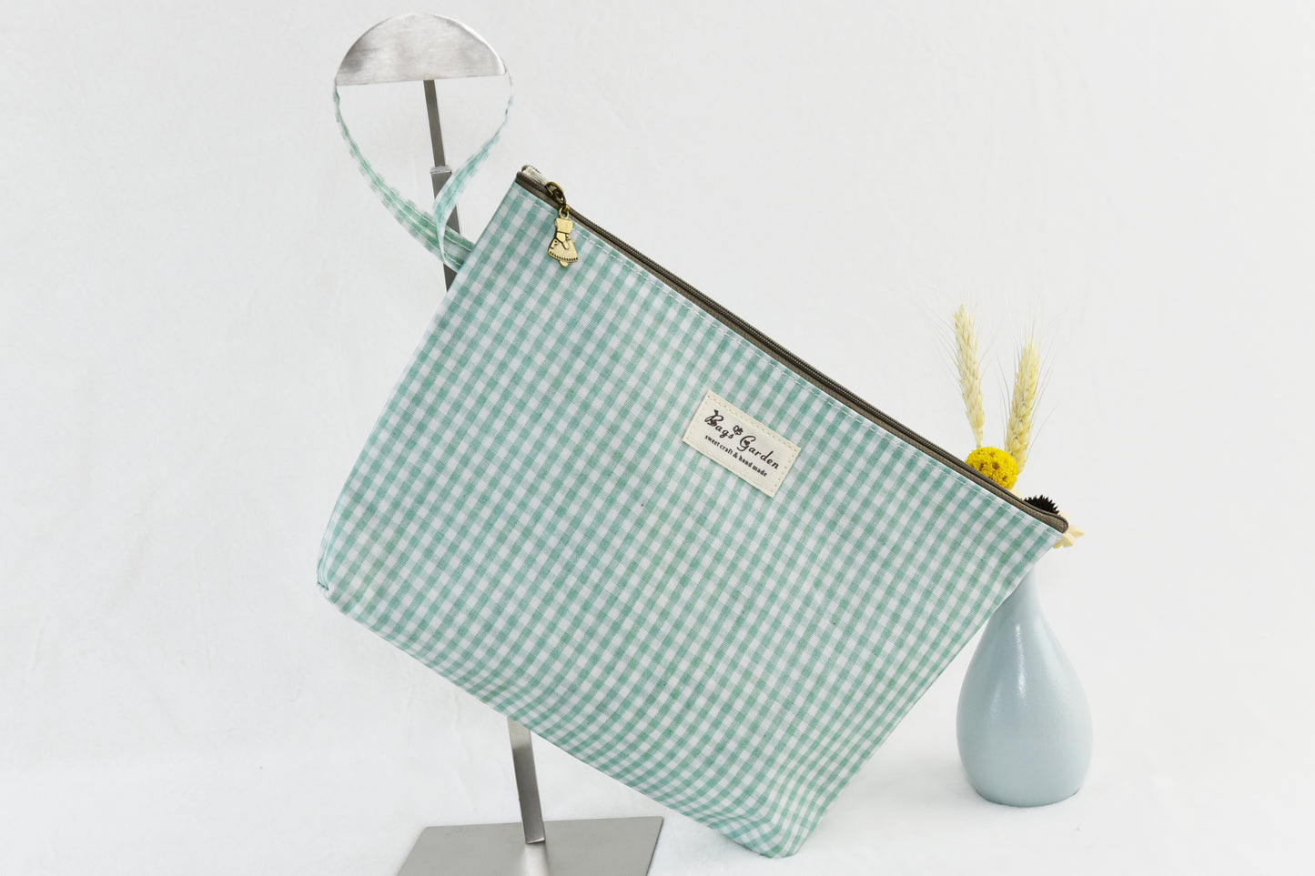 Large waterproof gingham toiletry bag