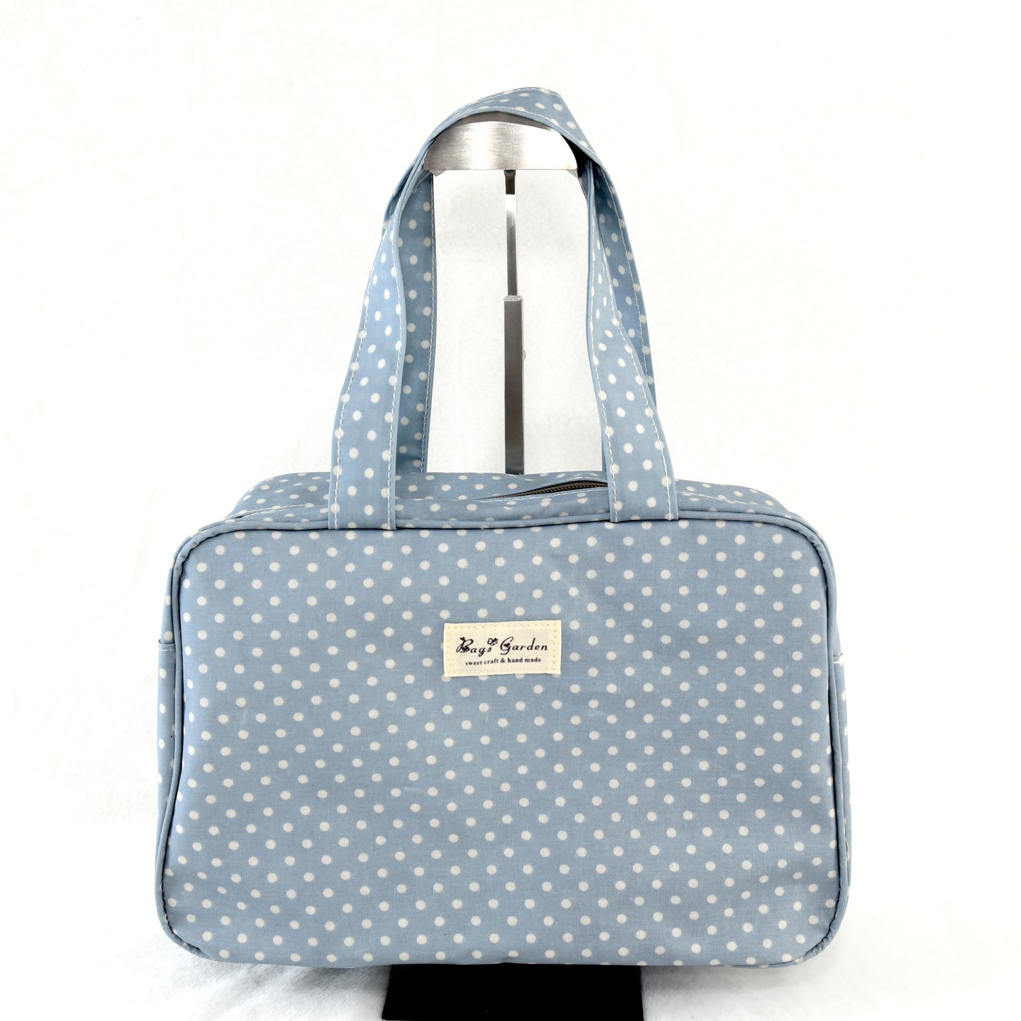 Waterproof polka dot handbag