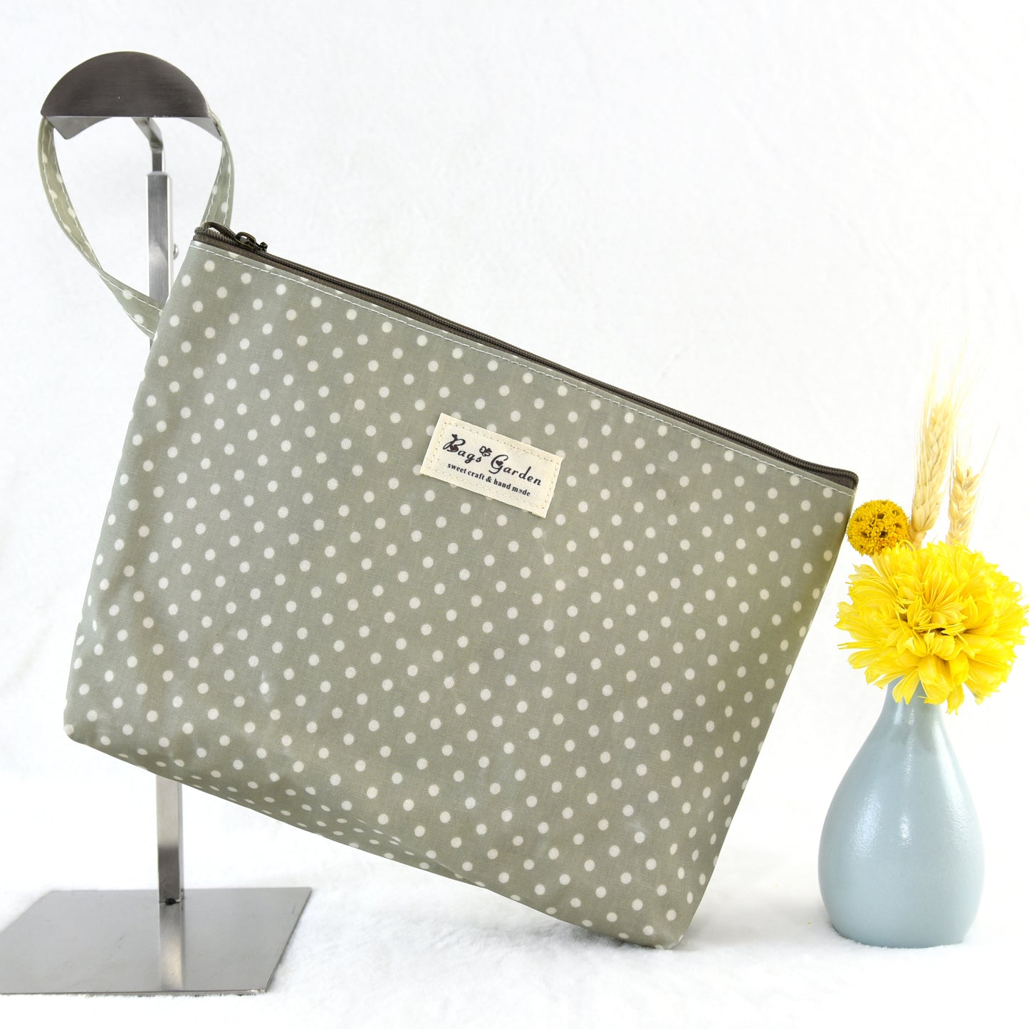 Neceser grannde impermeable de lunares