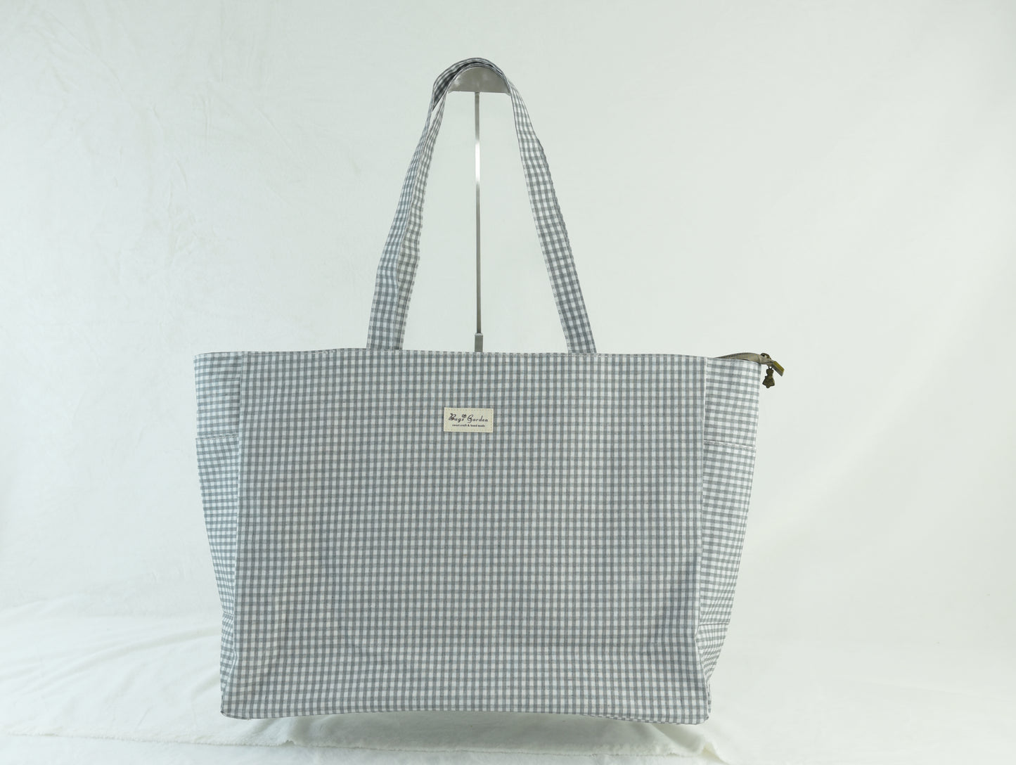 Waterproof gingham beach bag