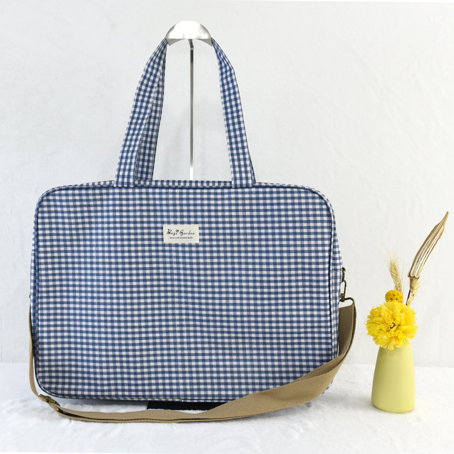 Maletita Impermeable Vichy | Bolsa de Viaje y Maternidad