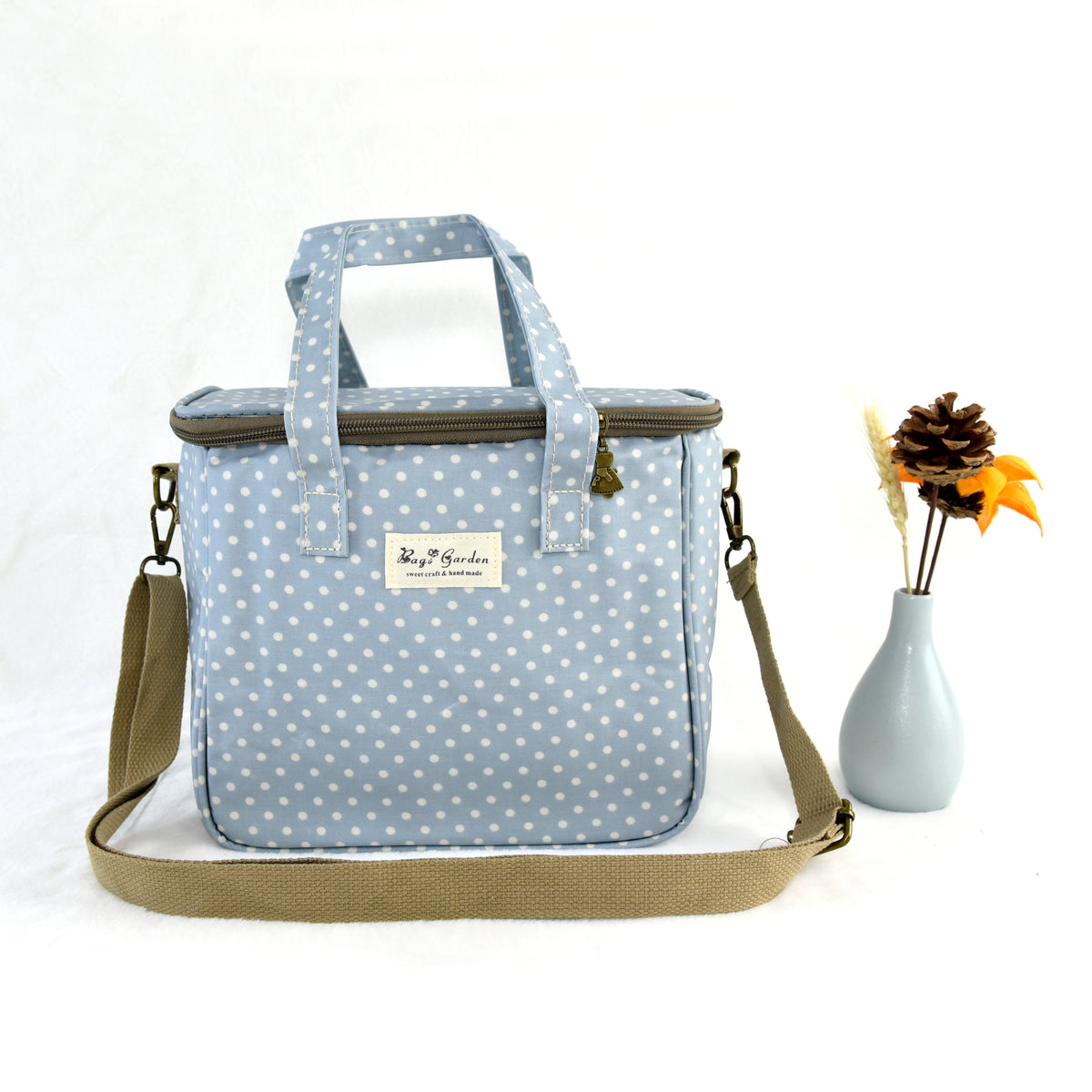 Bolso nevera de lunares con asas y bandolera