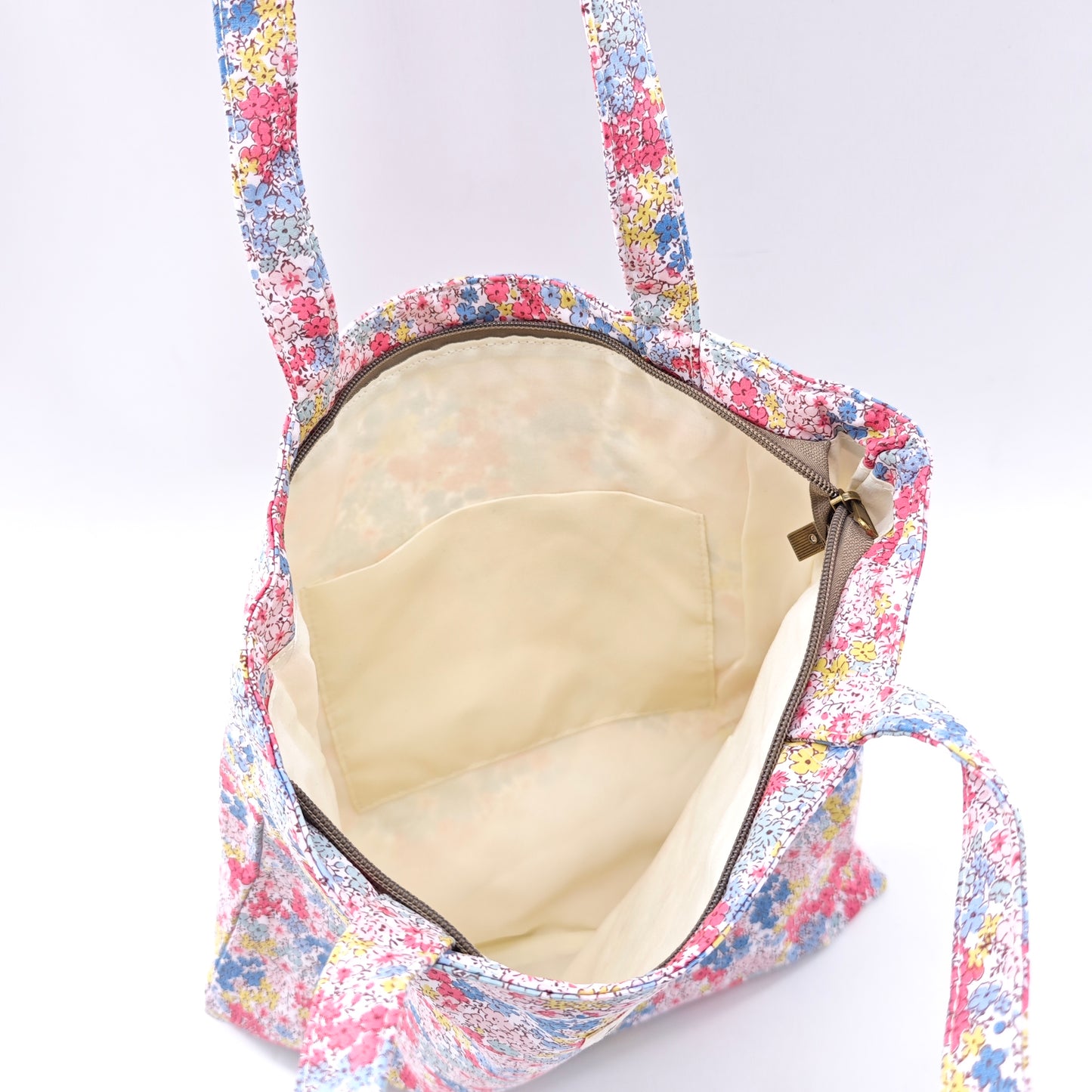 Floral cotton shoulder bag