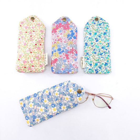 Cotton glasses case with floral print
