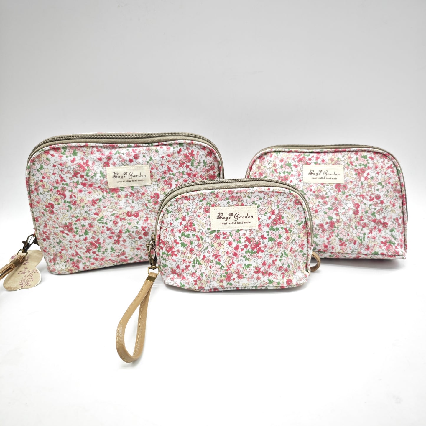 Set de 3 neceseres impermeables con flores