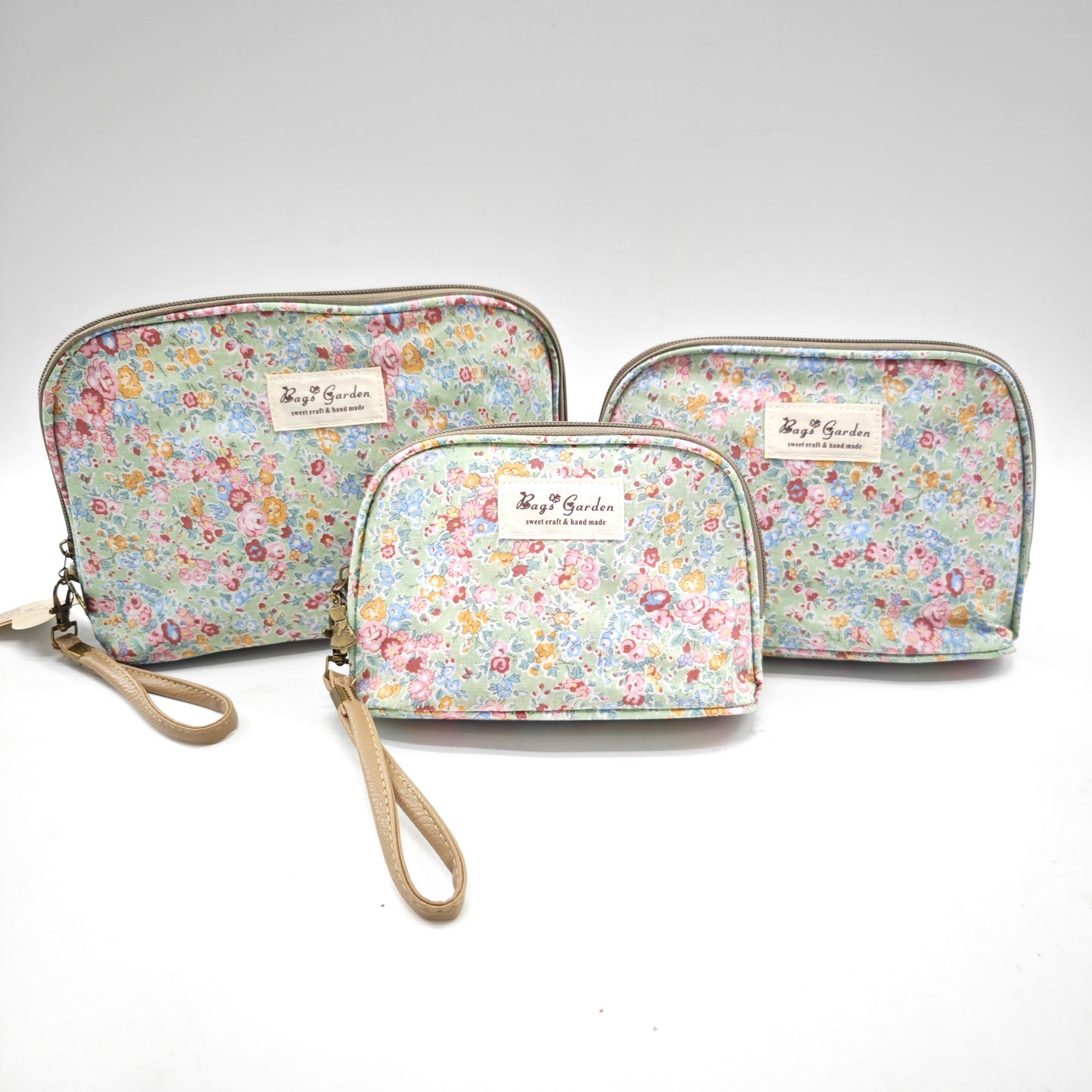 Set de 3 neceseres impermeables con flores