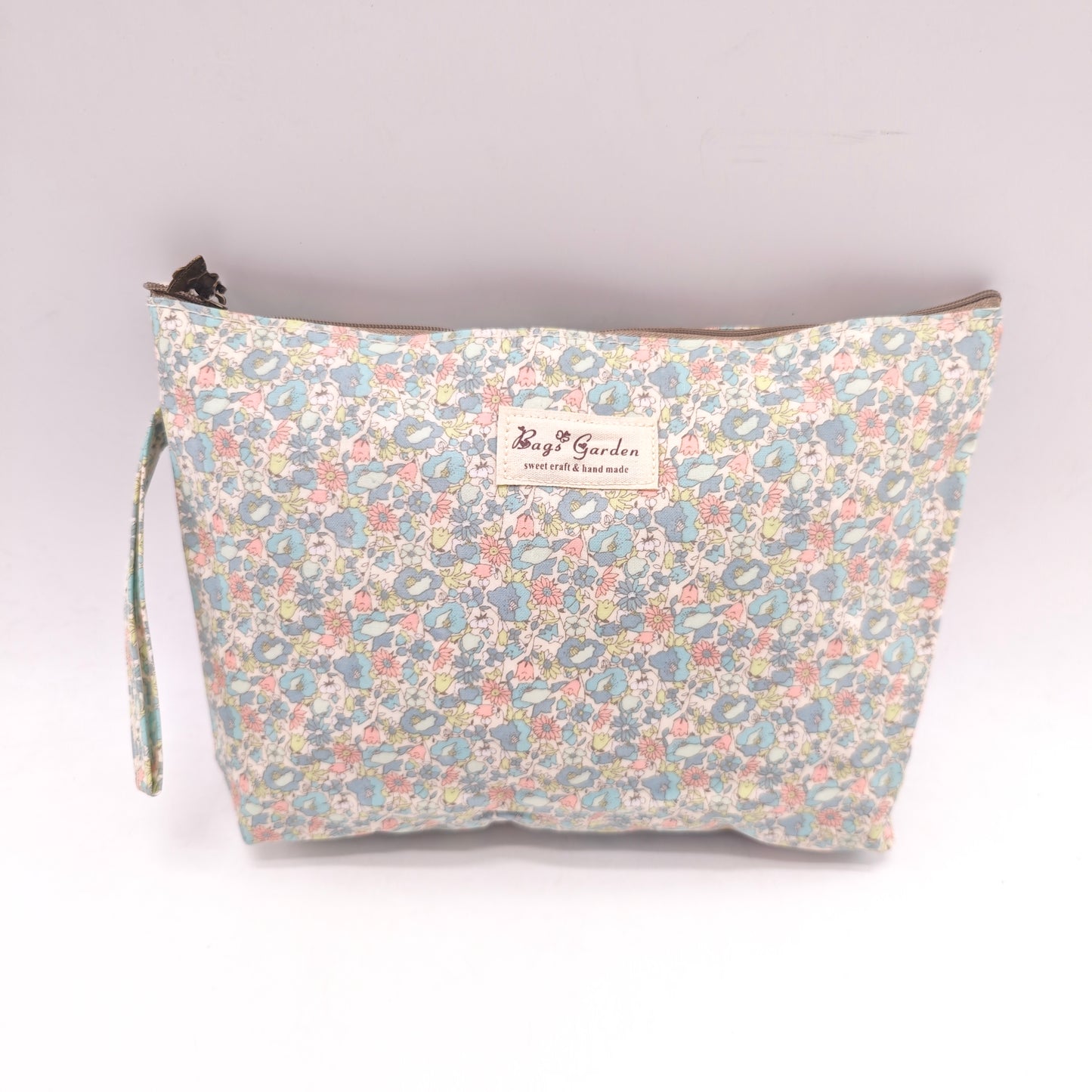 Neceser grande impermeable con flores