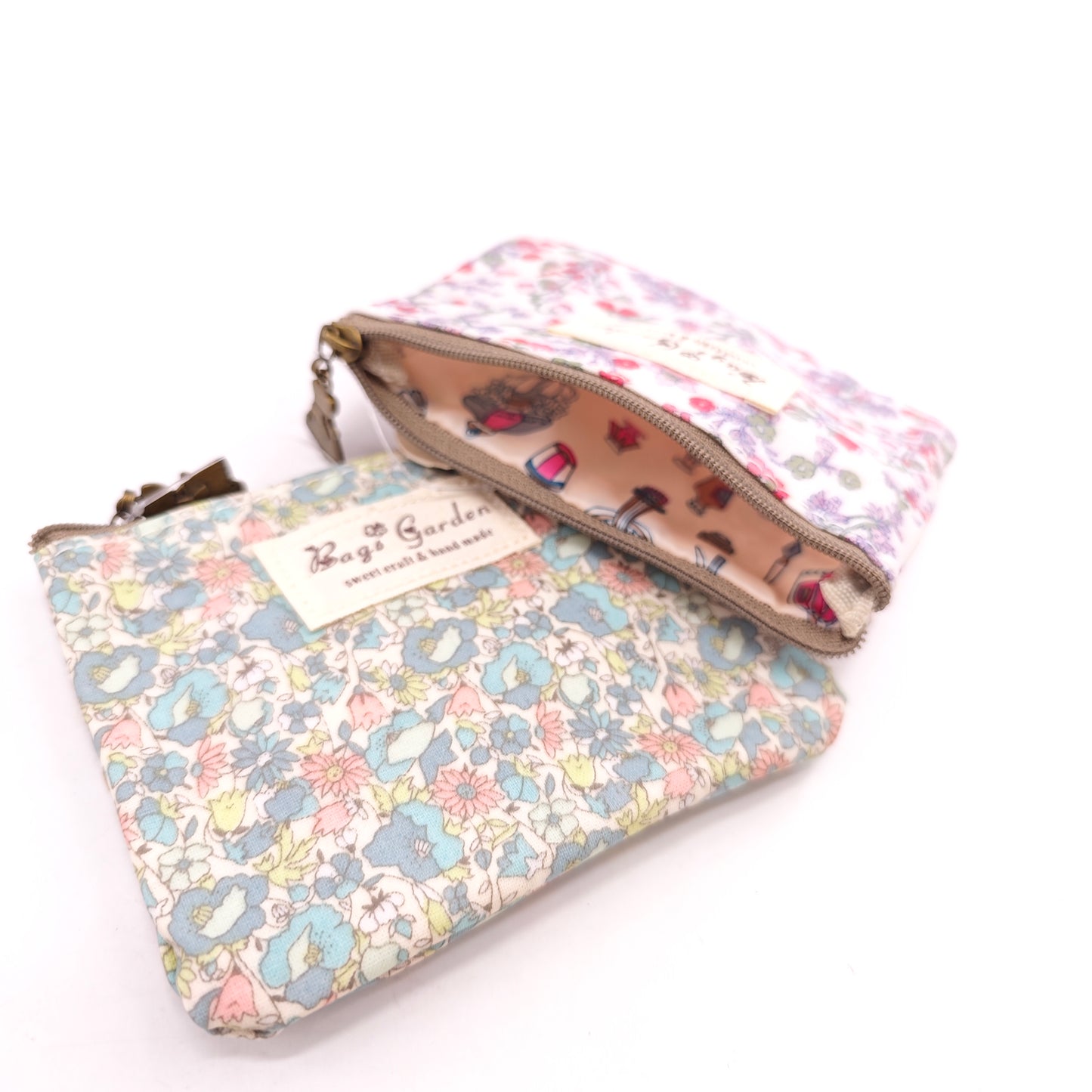 Monedero impermeable de flores