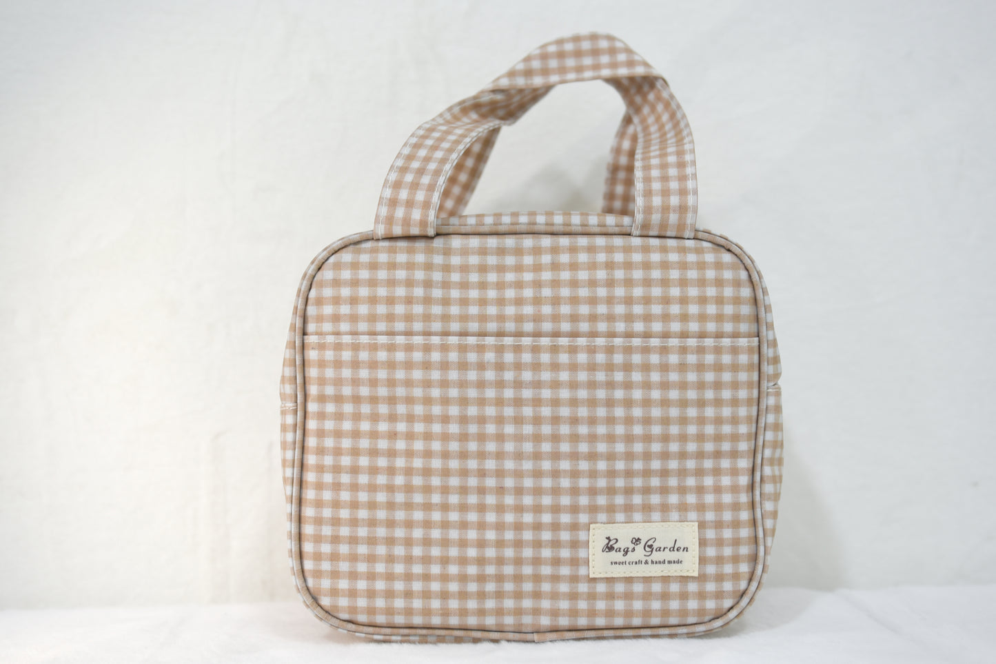 Waterproof gingham cooler bag 