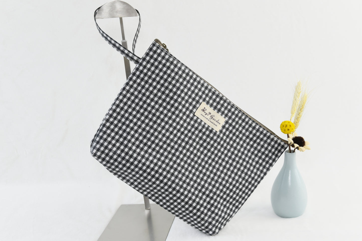 Large waterproof gingham toiletry bag