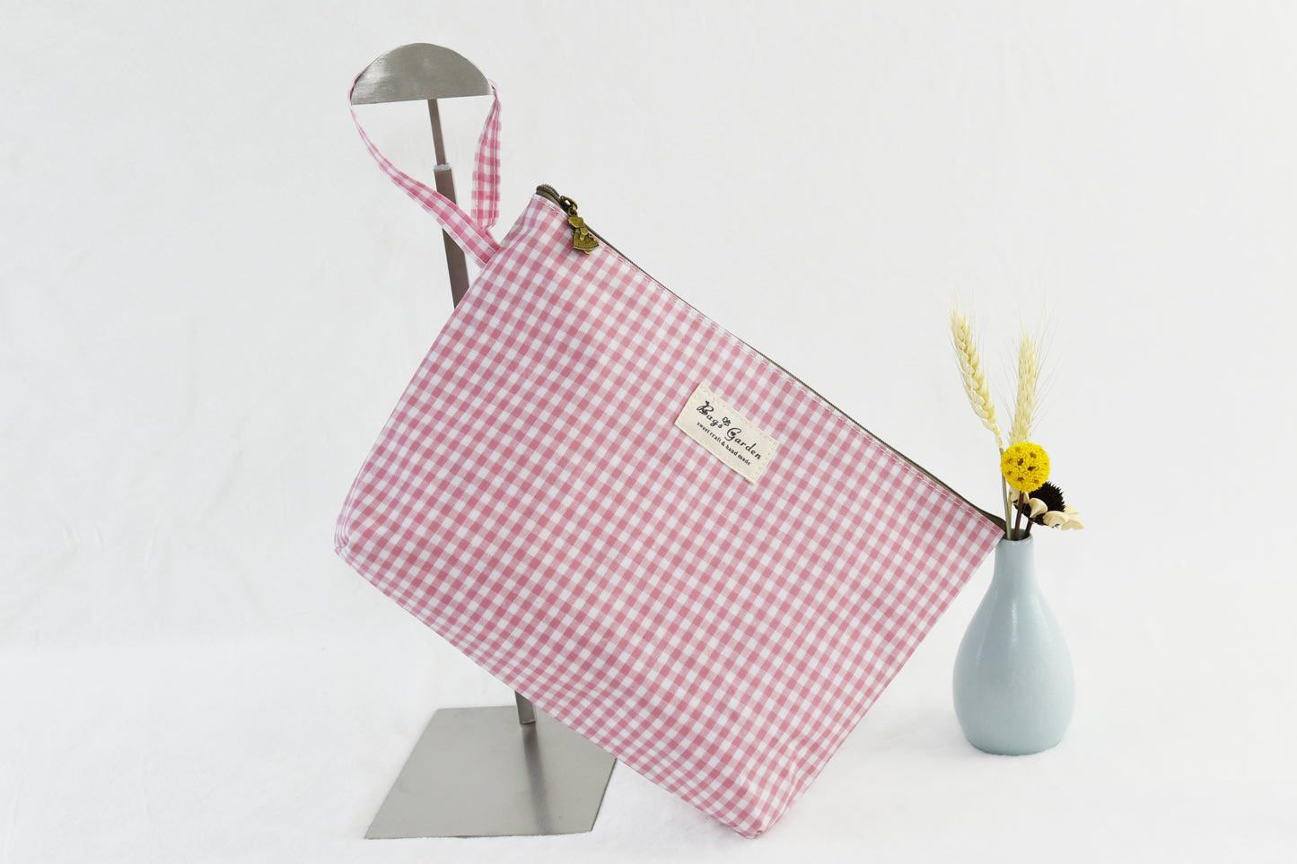 Large waterproof gingham toiletry bag